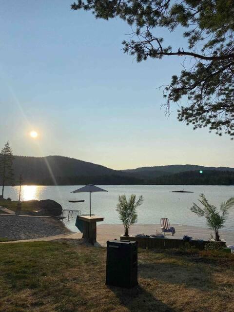 Fin, enkel leilighet med nydelig strand i nærheten Leilighet Amdals Verk Eksteriør bilde